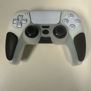 Sony DualSense Wireless Controller - White and Black
